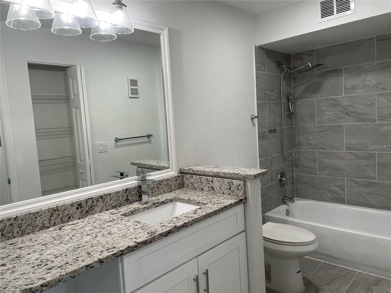 822 Camargo Way #211 Property Photo 16