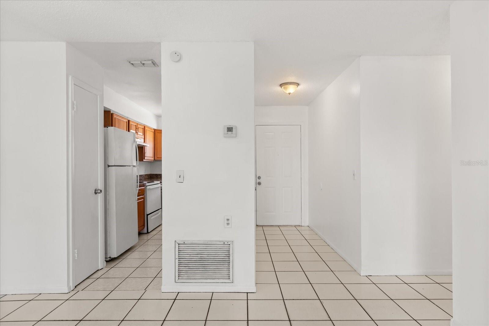 6921 Longmeade Ln Property Photo 2