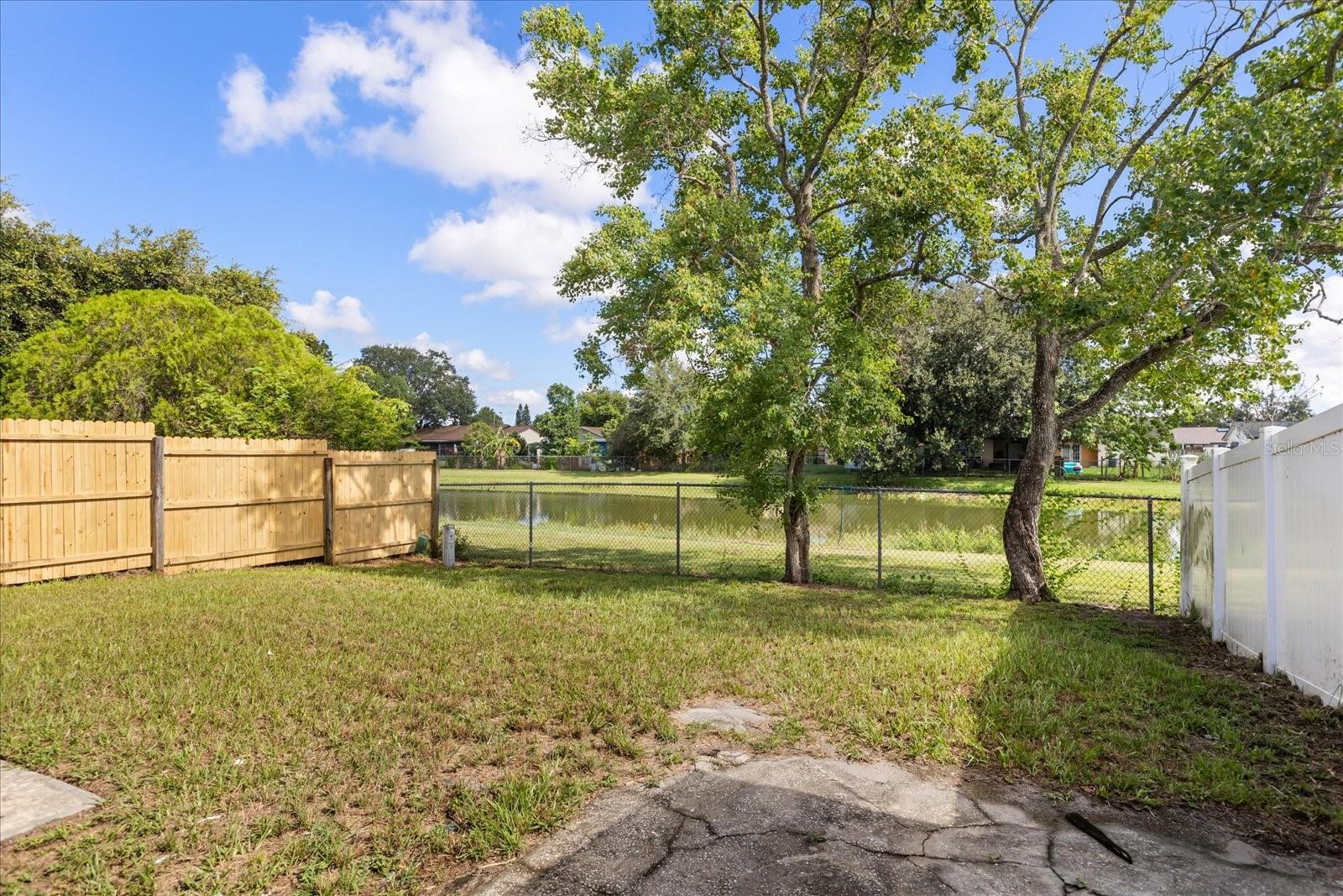 6921 Longmeade Ln Property Photo 17