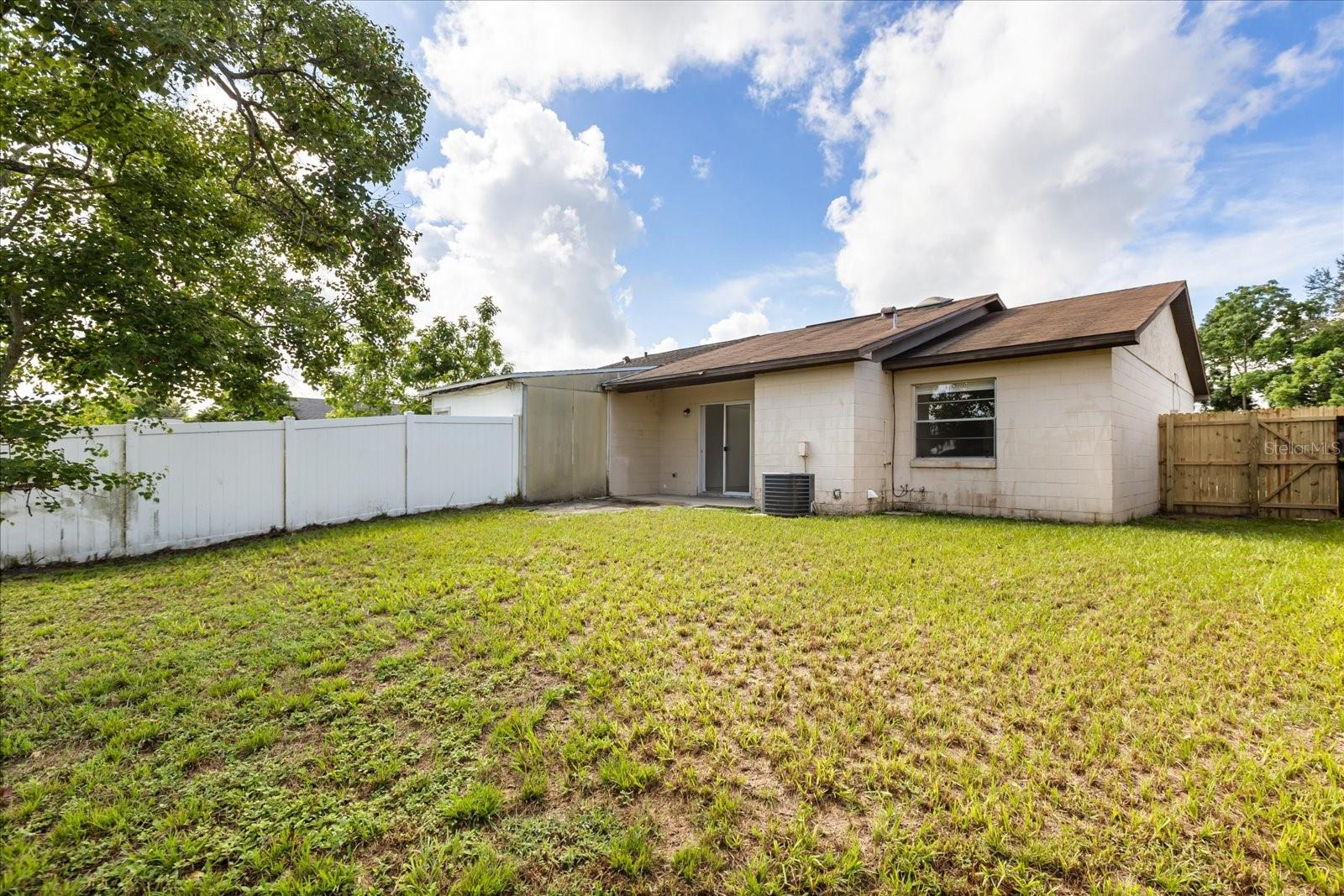 6921 Longmeade Ln Property Photo 18