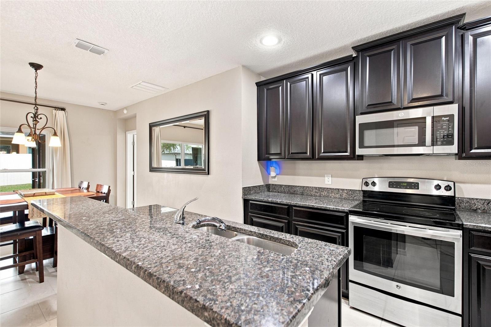 10254 Lenox St Property Photo 17