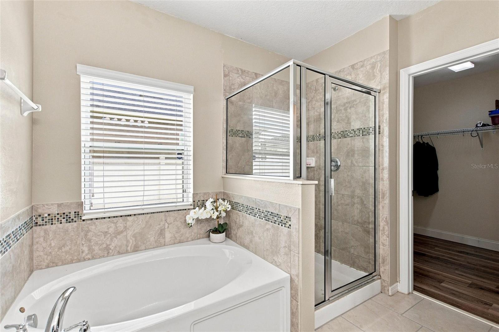 10254 Lenox St Property Photo 30