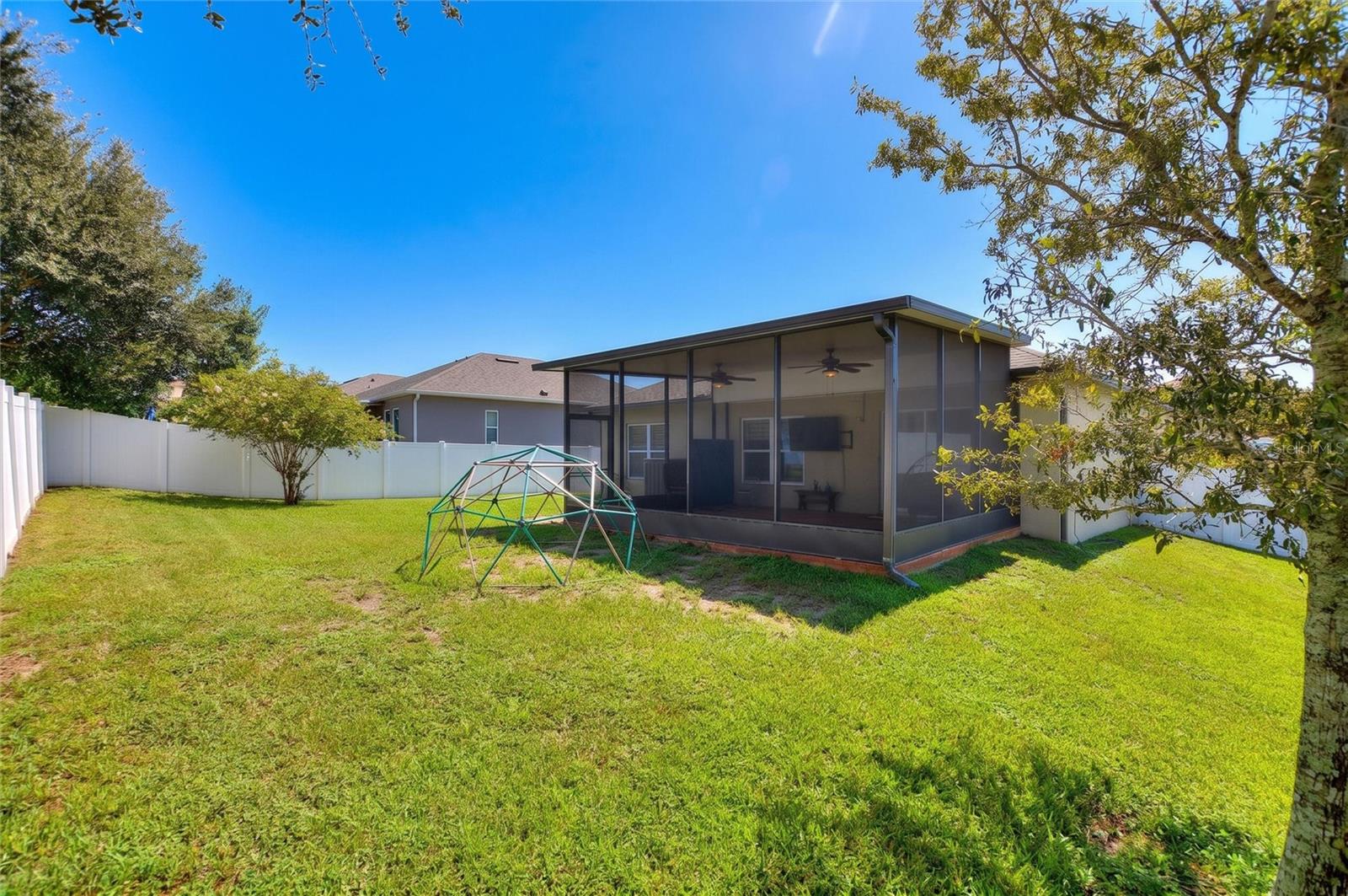 10254 Lenox St Property Photo 36