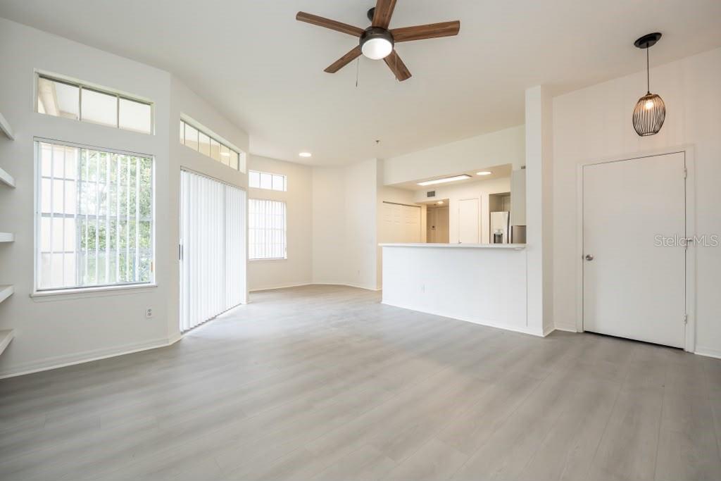 7230 Westpointe Blvd #1233 Property Photo 3
