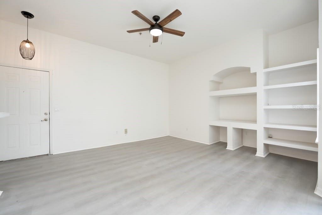 7230 Westpointe Blvd #1233 Property Photo 4