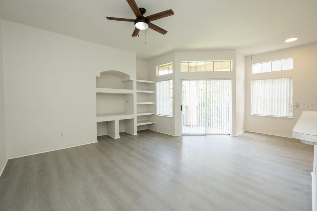 7230 Westpointe Blvd #1233 Property Photo 6