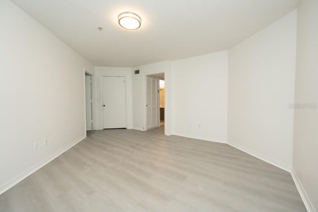 7230 Westpointe Blvd #1233 Property Photo 12