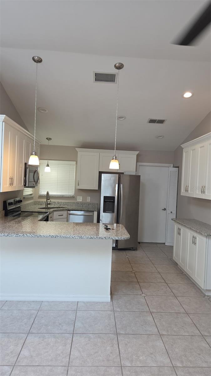 2105 David Ct Property Photo 5