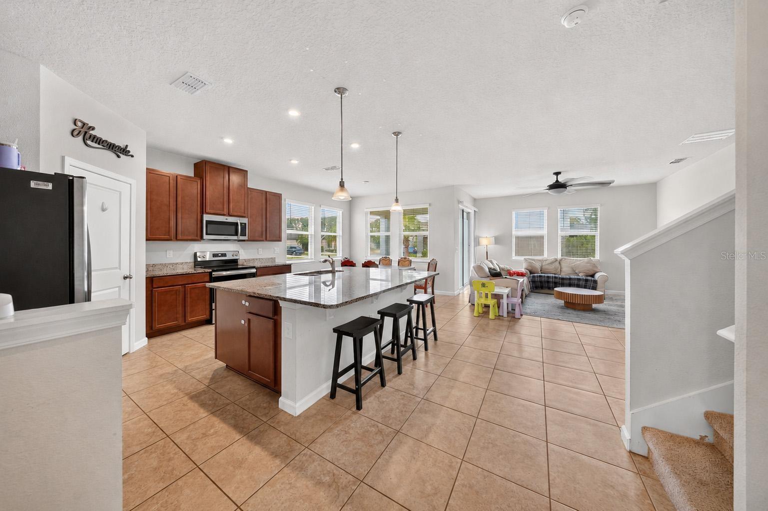 17136 Goldcrest Loop Property Photo 12