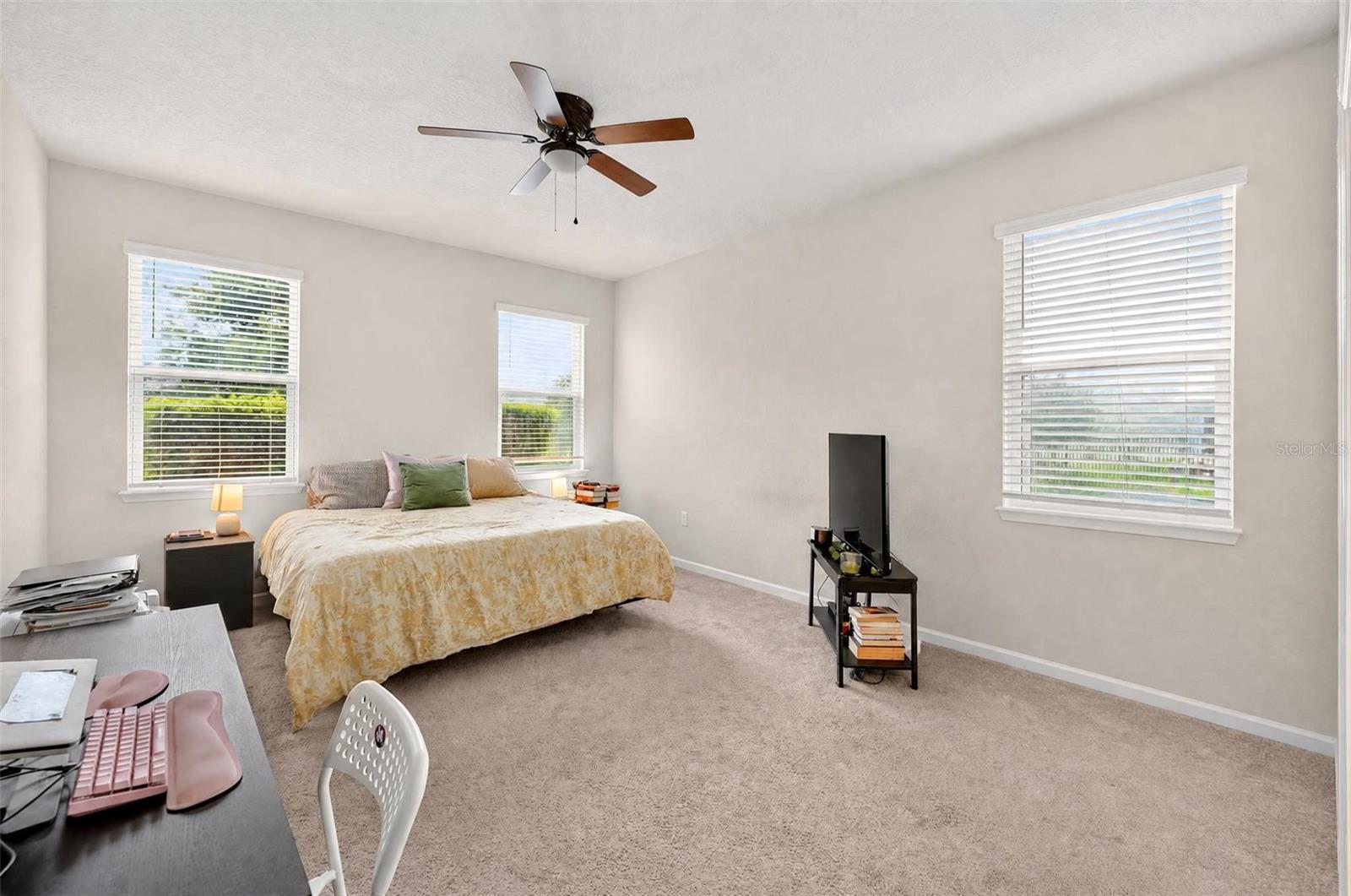 17136 Goldcrest Loop Property Photo 21