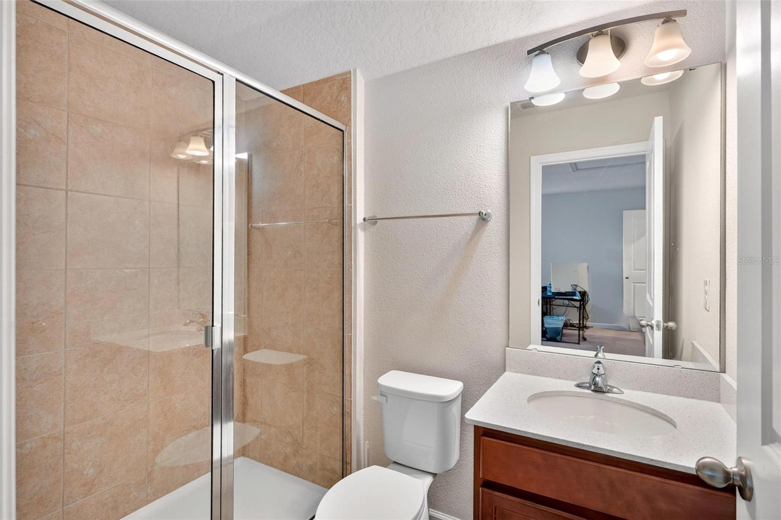 17136 Goldcrest Loop Property Photo 31