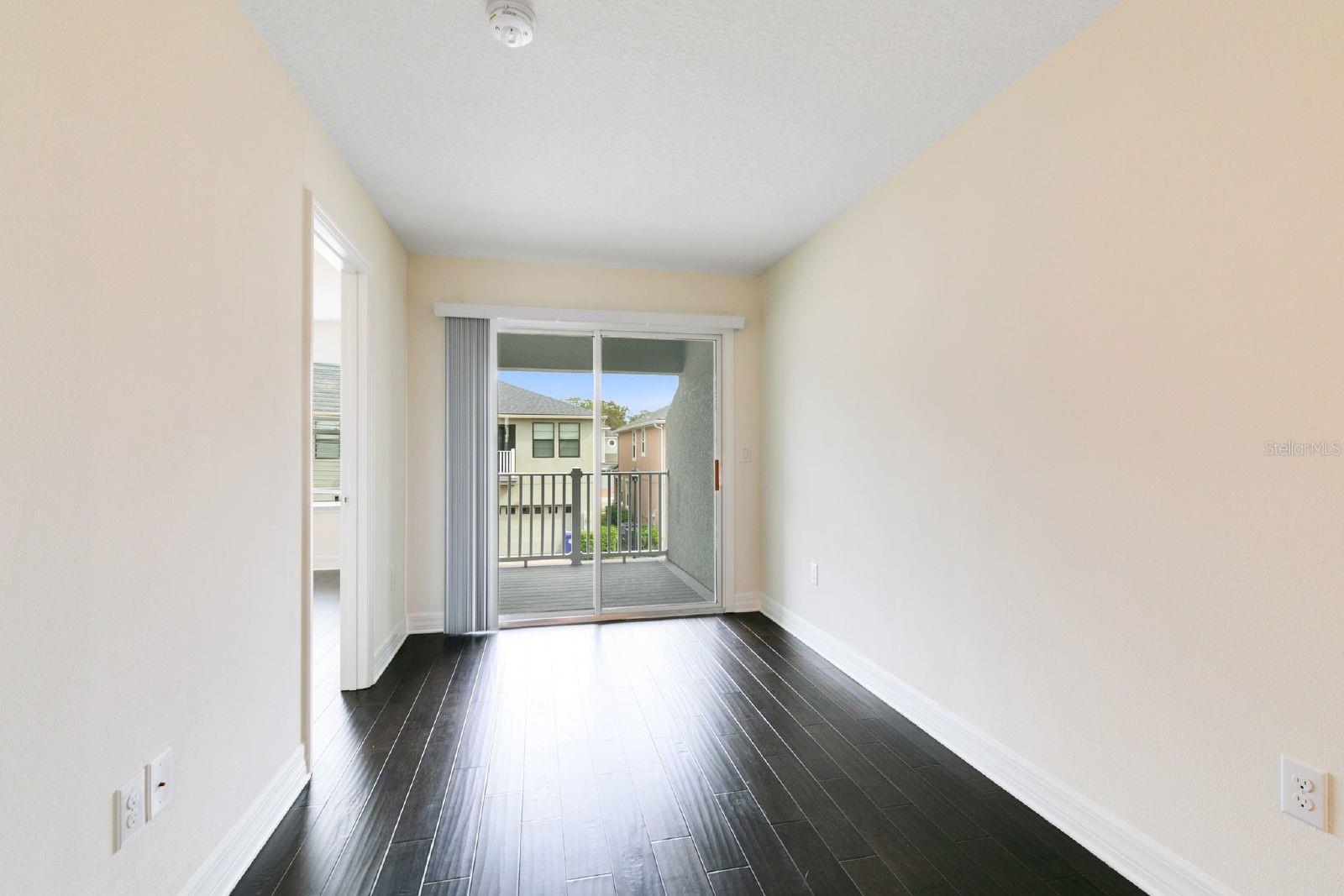 2232 Centerra Loop Property Photo 10