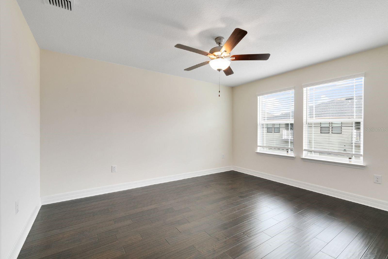 2232 Centerra Loop Property Photo 15