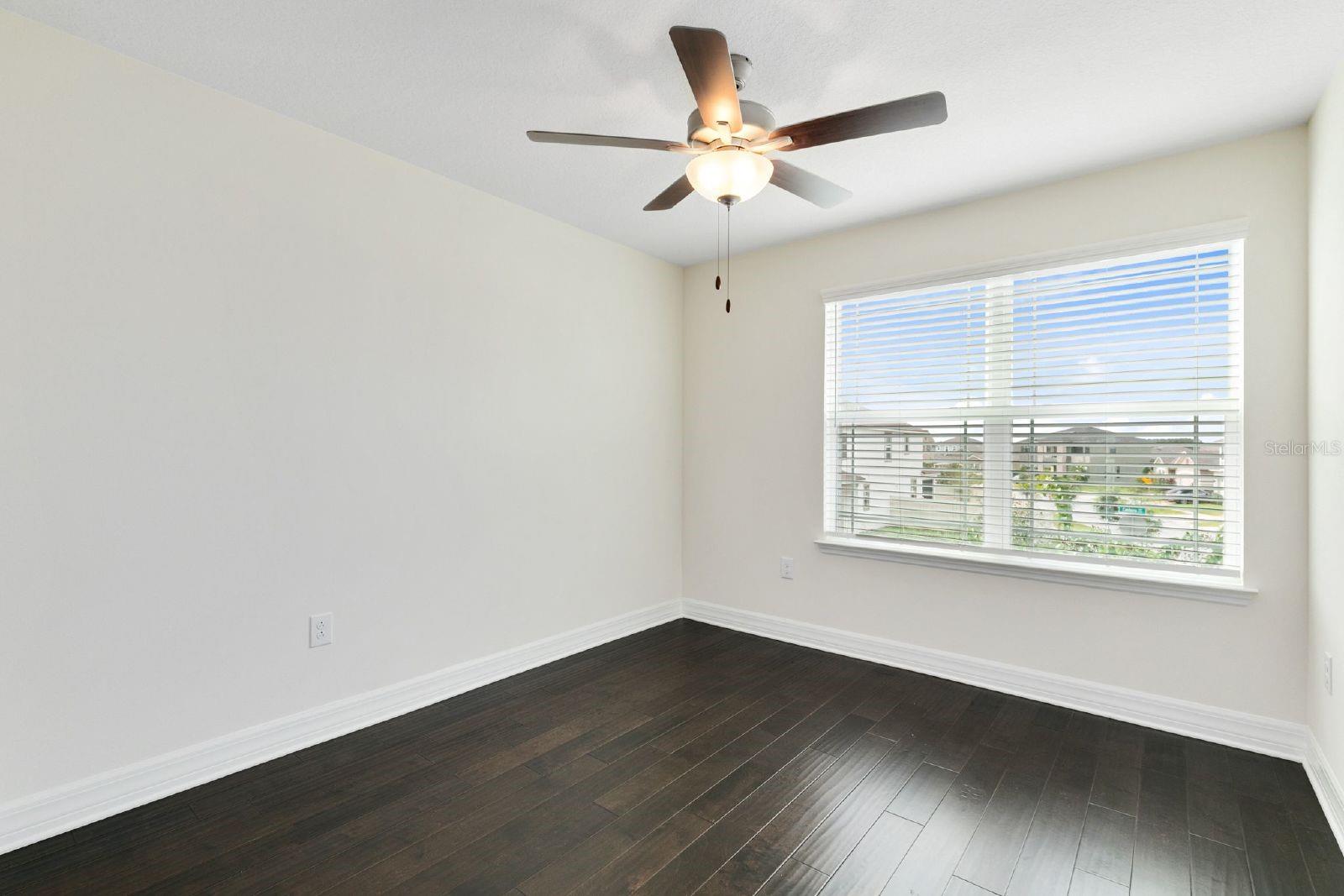 2232 Centerra Loop Property Photo 17