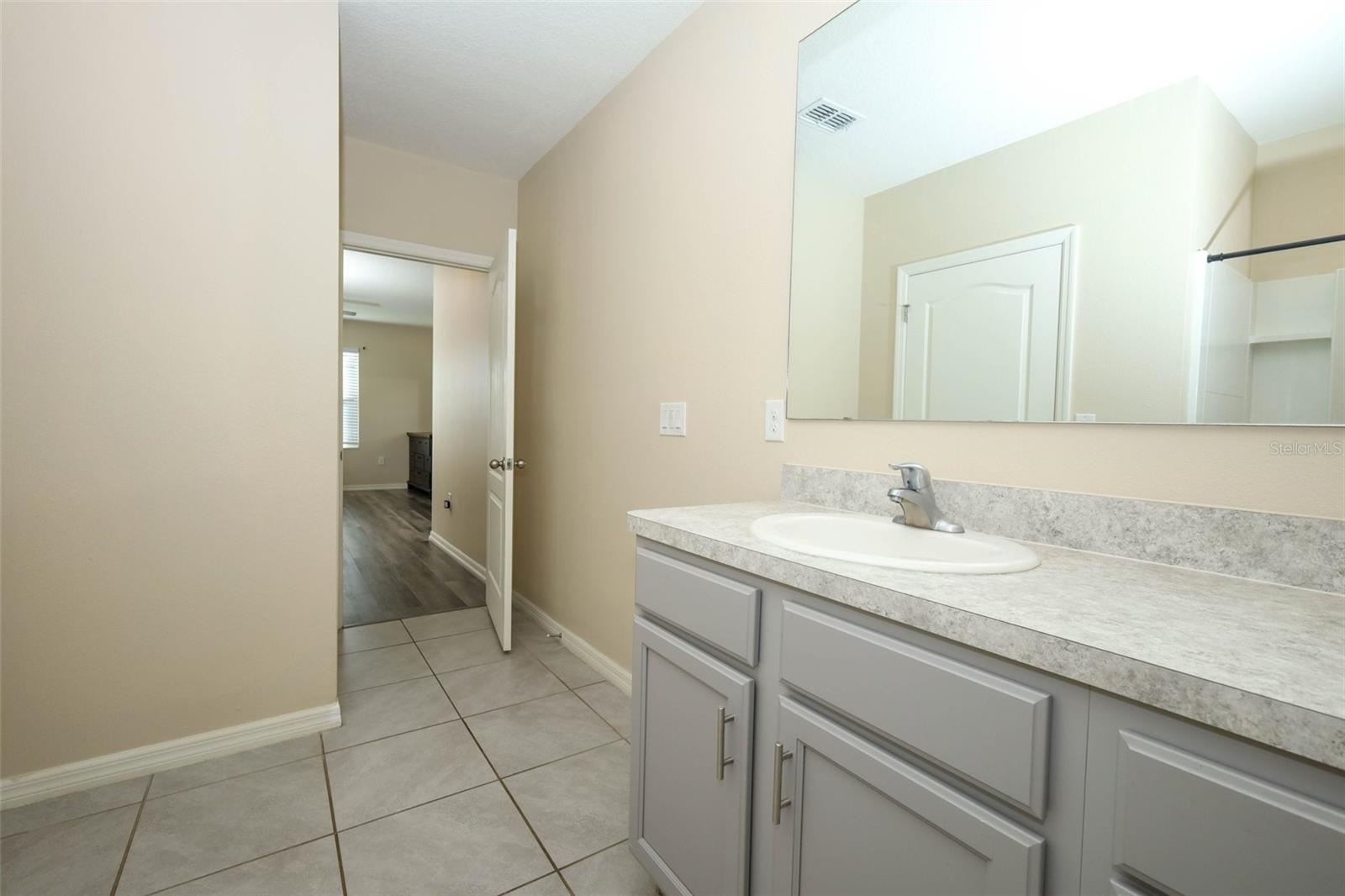 2657 Grand Central Ave Property Photo 17