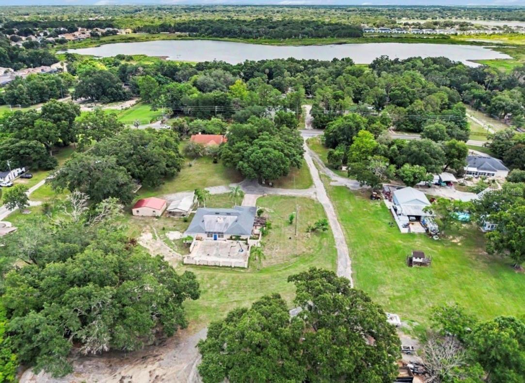 10073 Lake Meadow Rd Property Photo 2