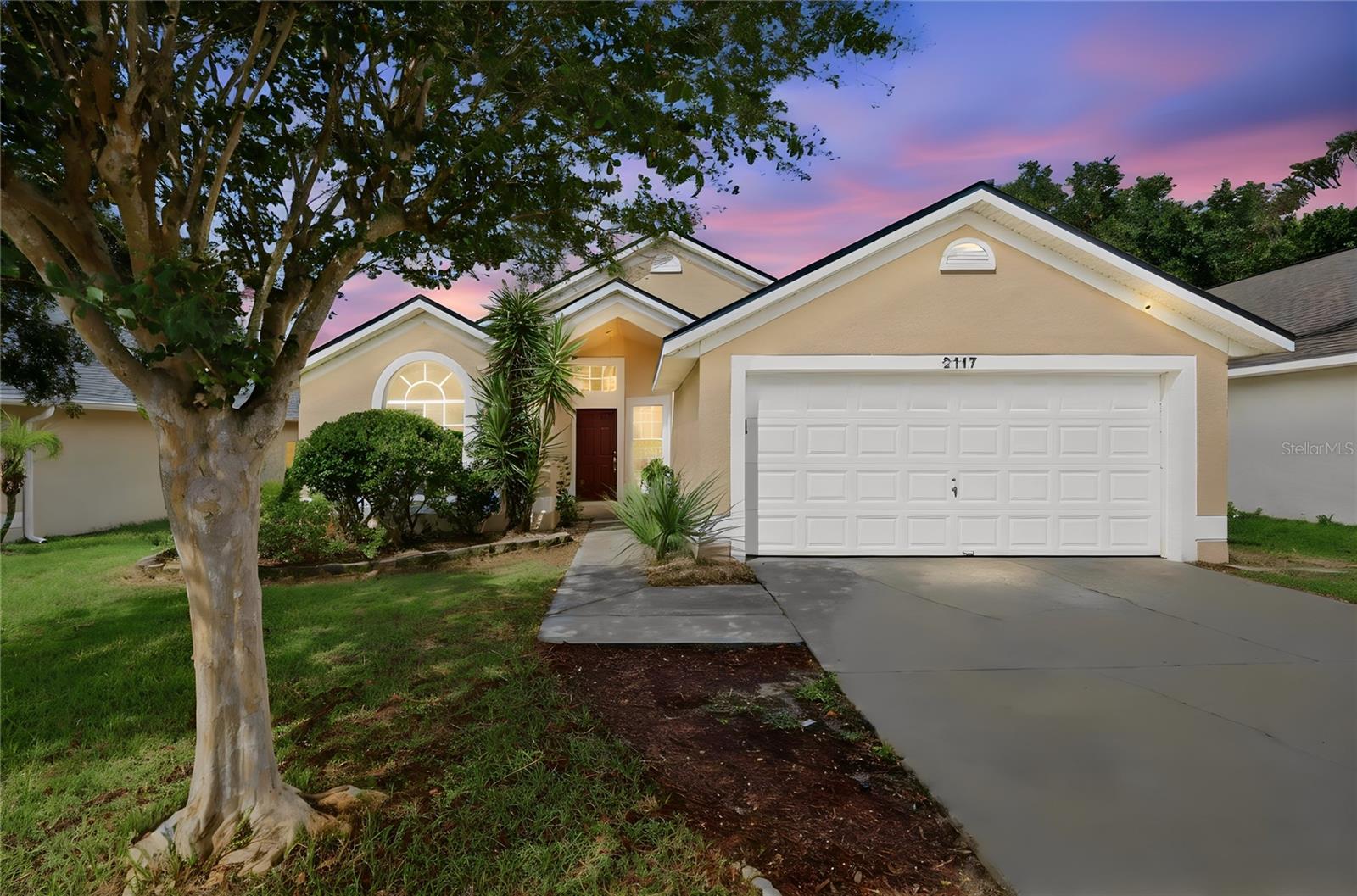 2117 Fish Eagle St Property Photo 1