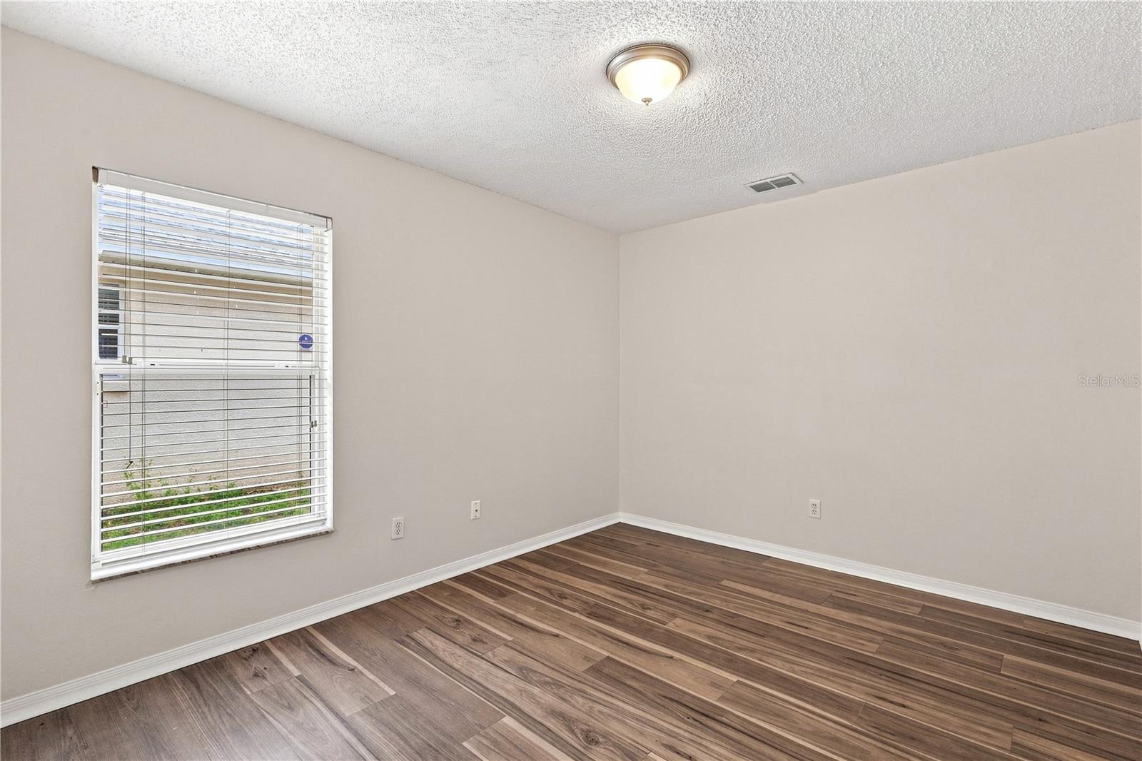 2117 Fish Eagle St Property Photo 32