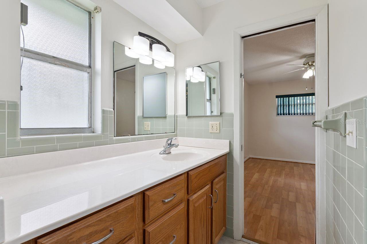 402 Valencia Cir Property Photo 41