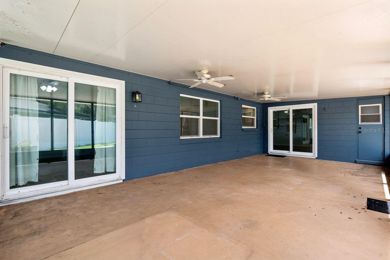 402 Valencia Cir Property Photo 45