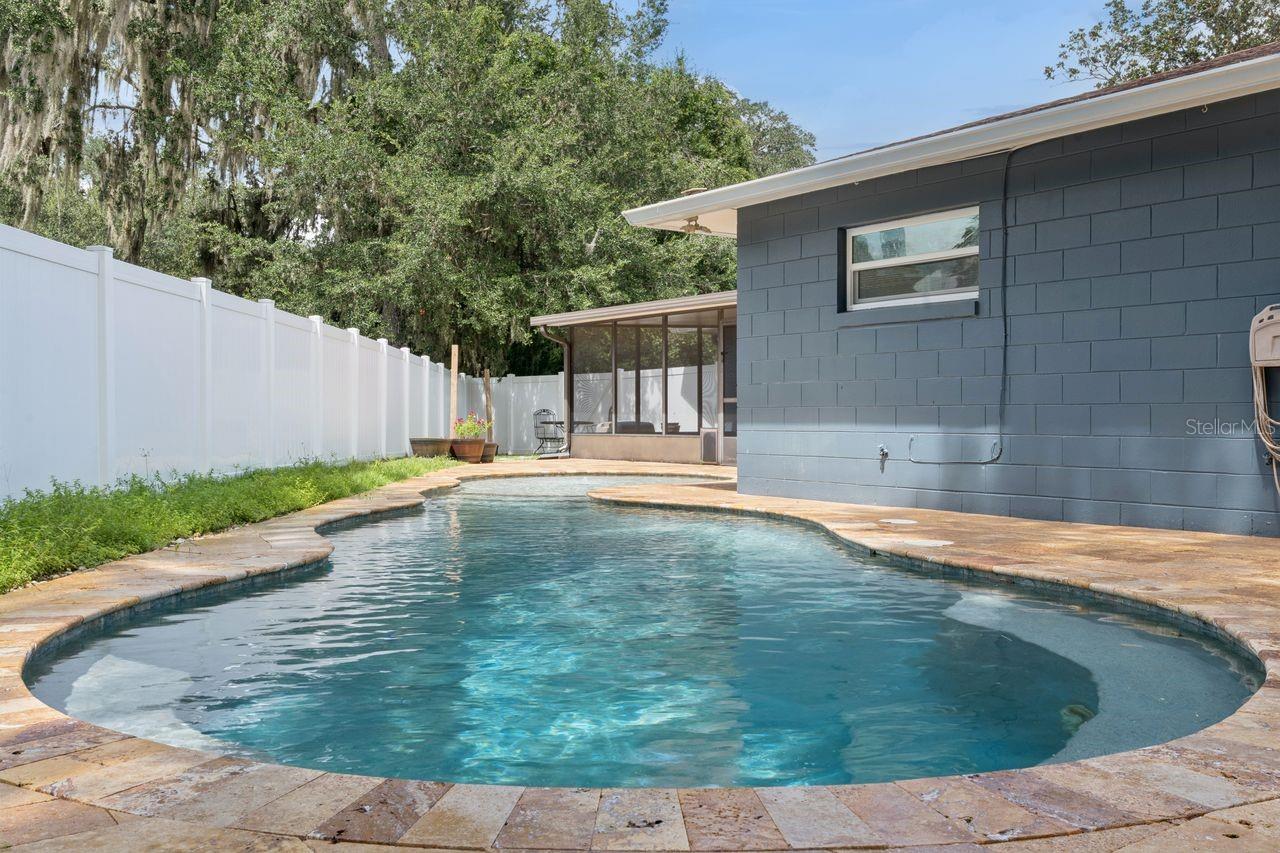 402 Valencia Cir Property Photo 48