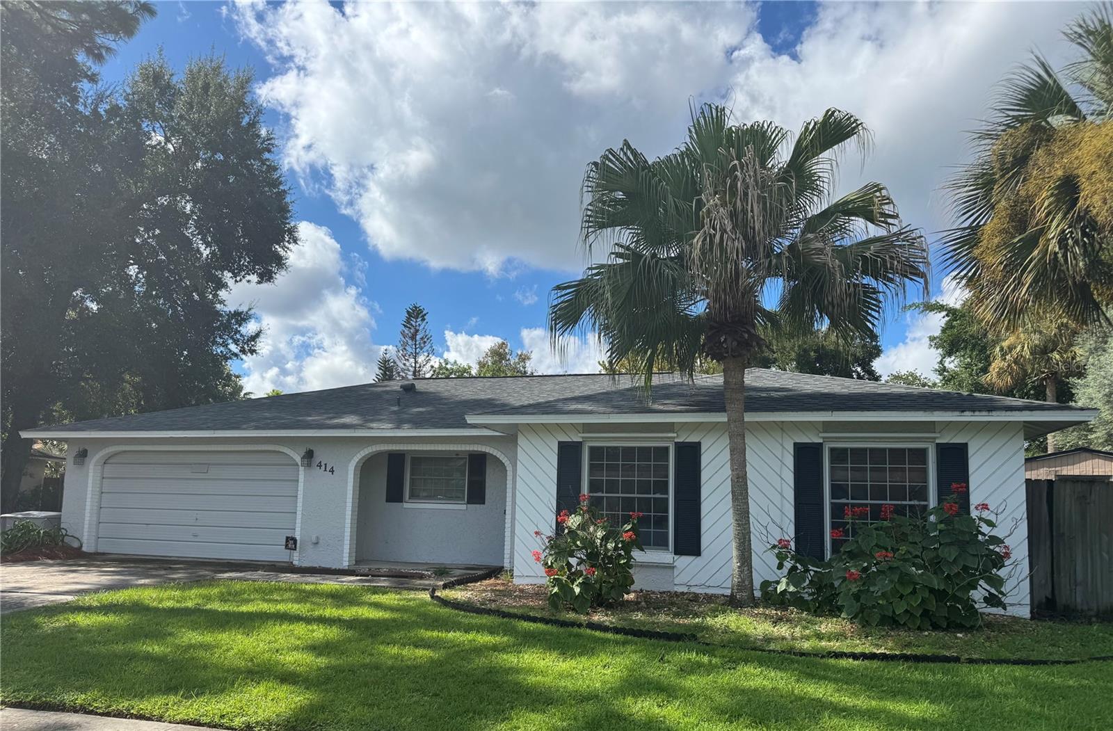414 Wekiva Rapids Dr Property Photo 1