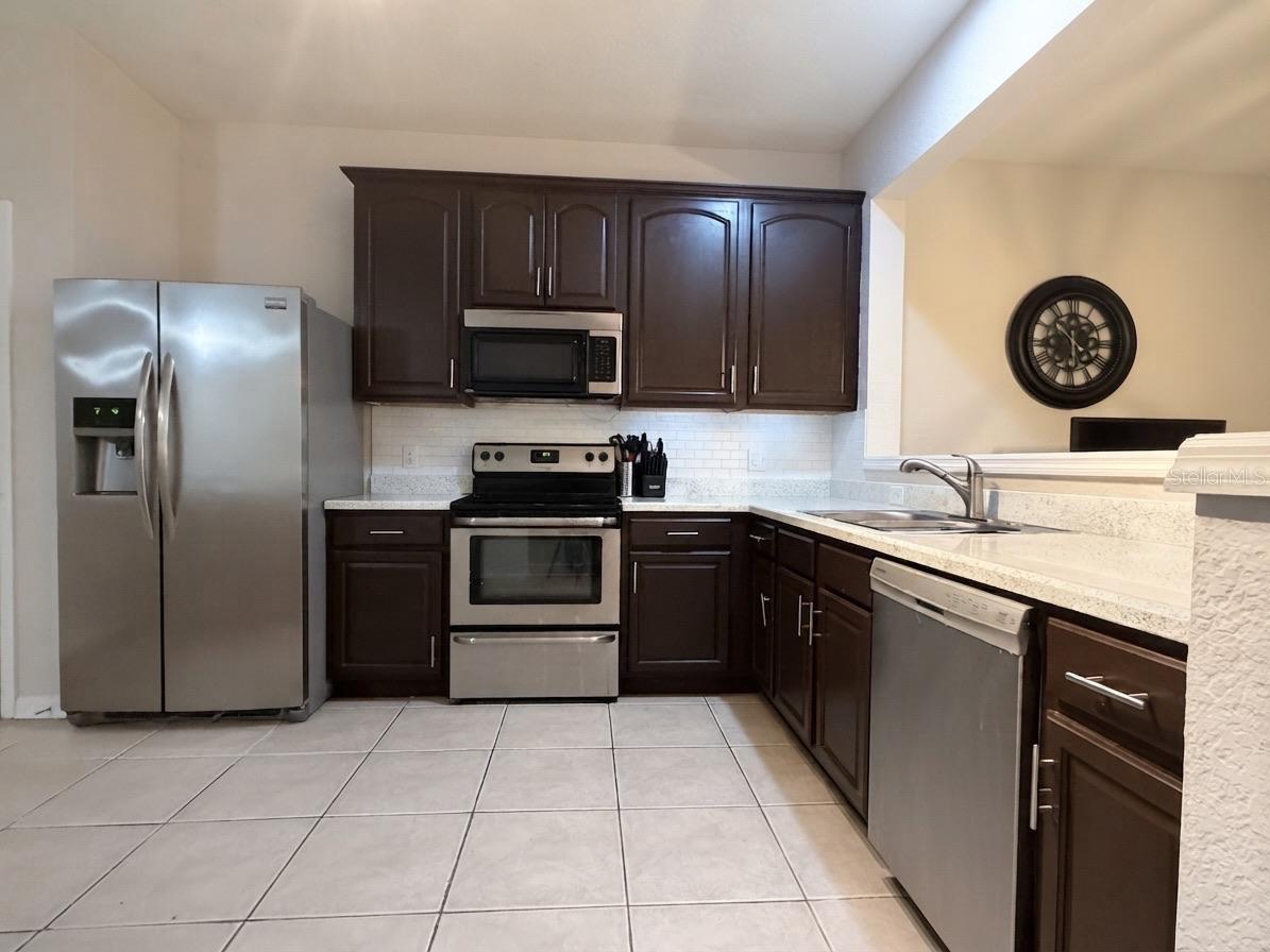 6360 Ranelagh Dr #102 Property Photo 5