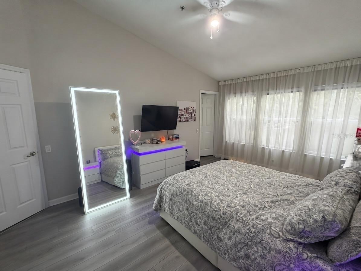 6360 Ranelagh Dr #102 Property Photo 10