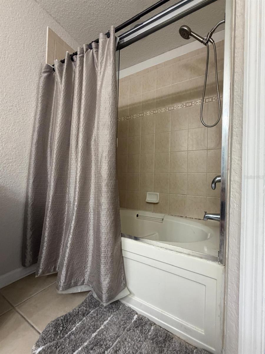 6360 Ranelagh Dr #102 Property Photo 18