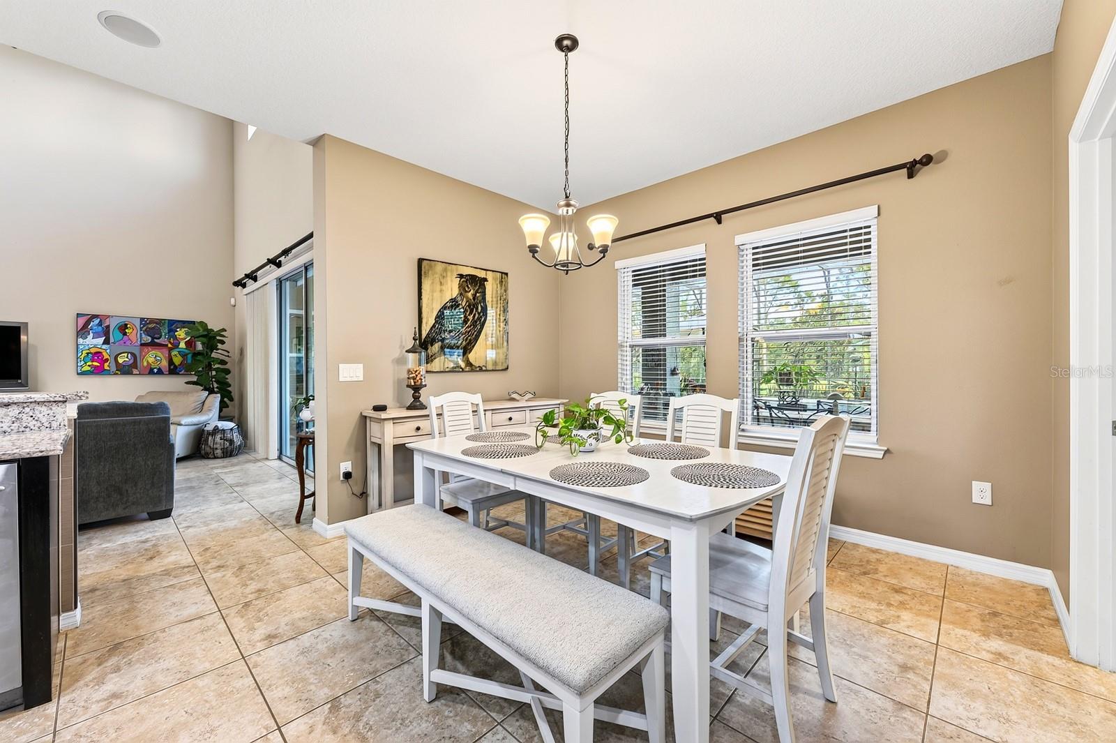 3135 Amalfi Dr Property Photo 12