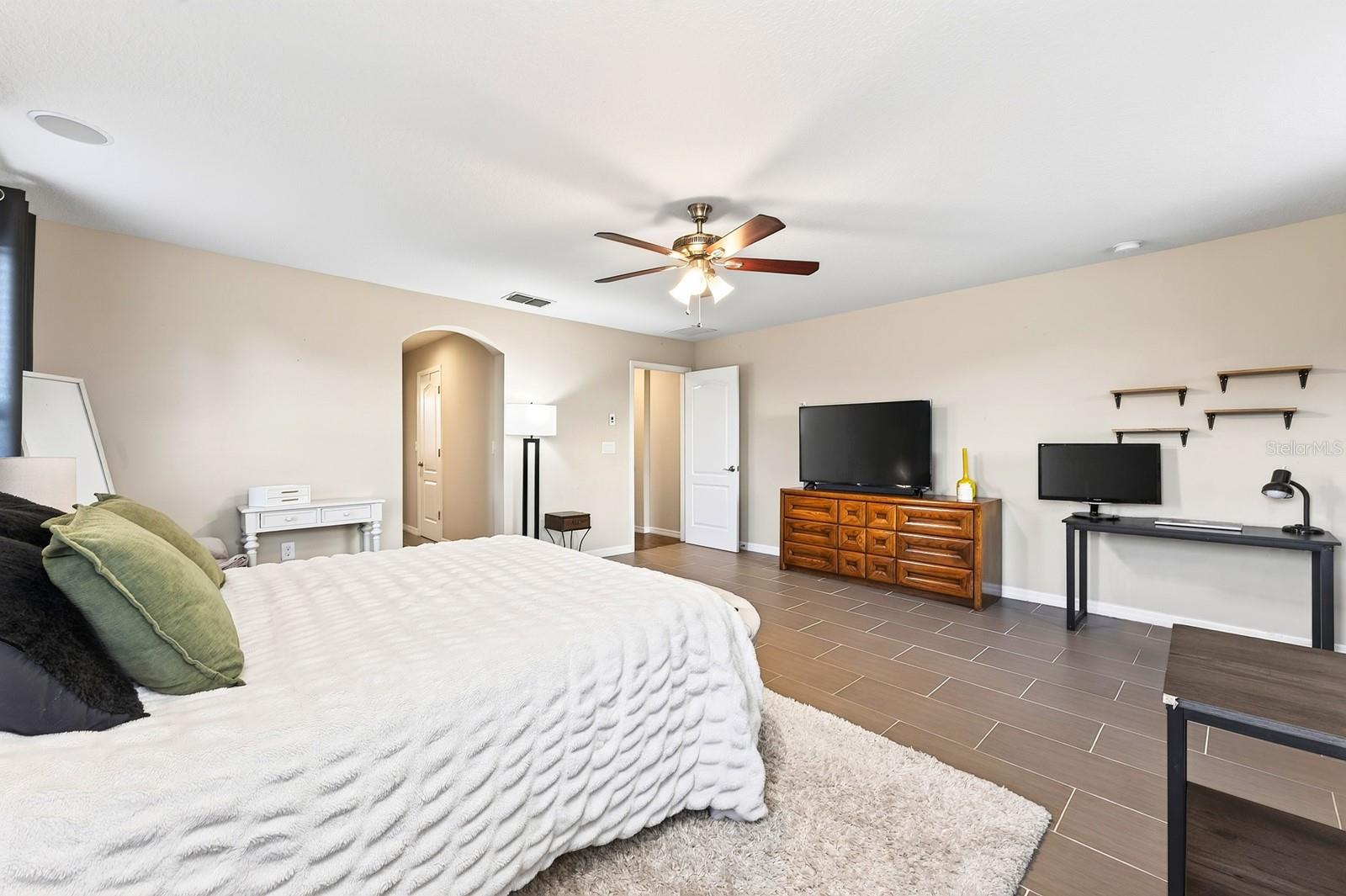 3135 Amalfi Dr Property Photo 21