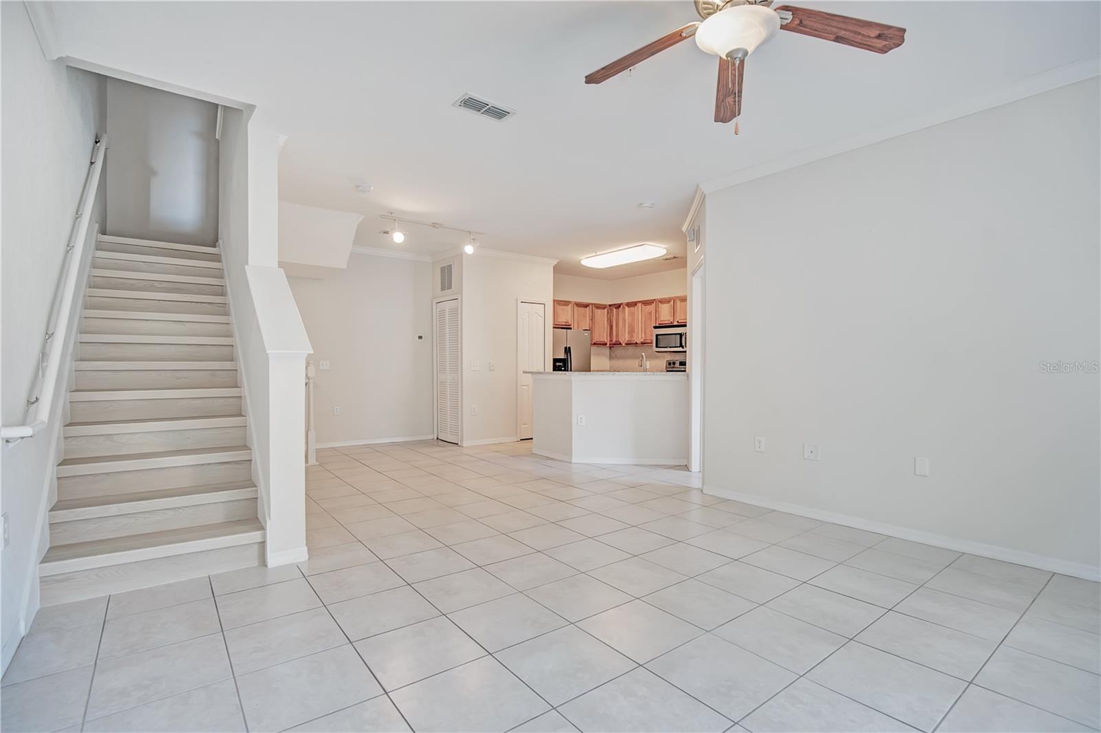 6119 Metrowest Blvd #103 Property Photo 4