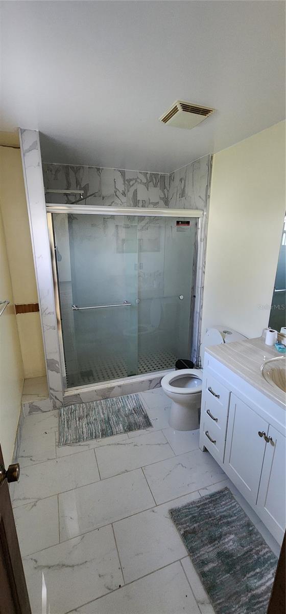 2745 Lloyd Ln Property Photo 13