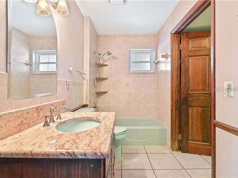 2745 Lloyd Ln Property Photo 19