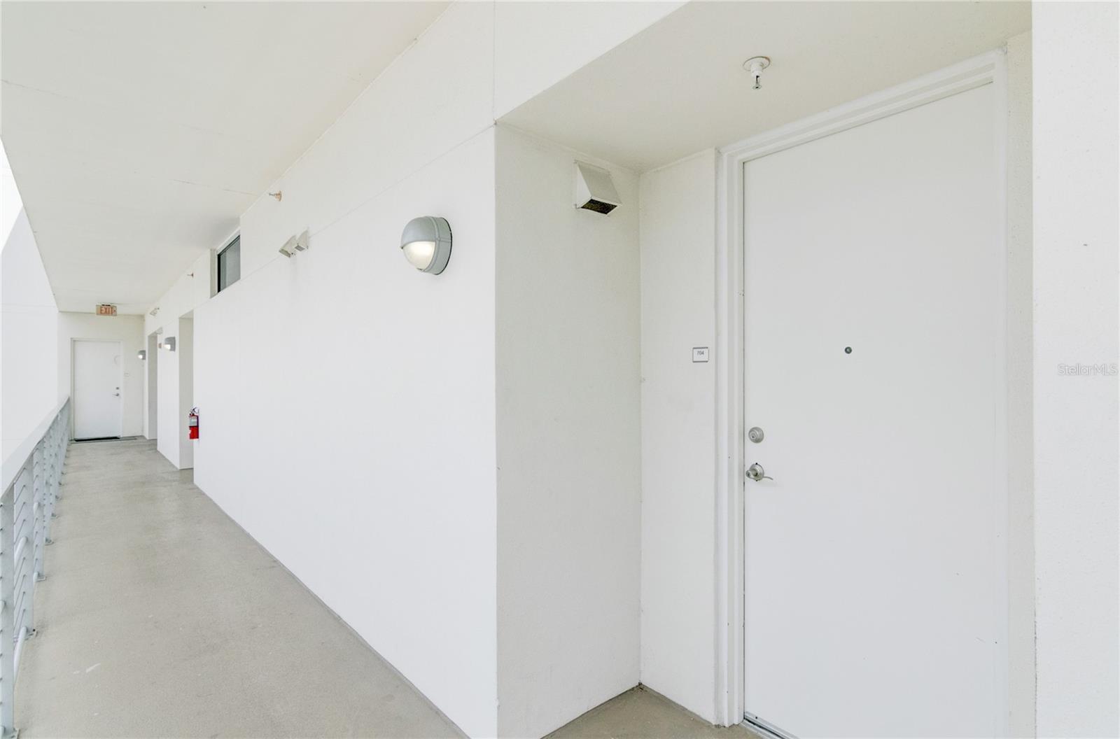 525 E Jackson St #704 Property Photo 5