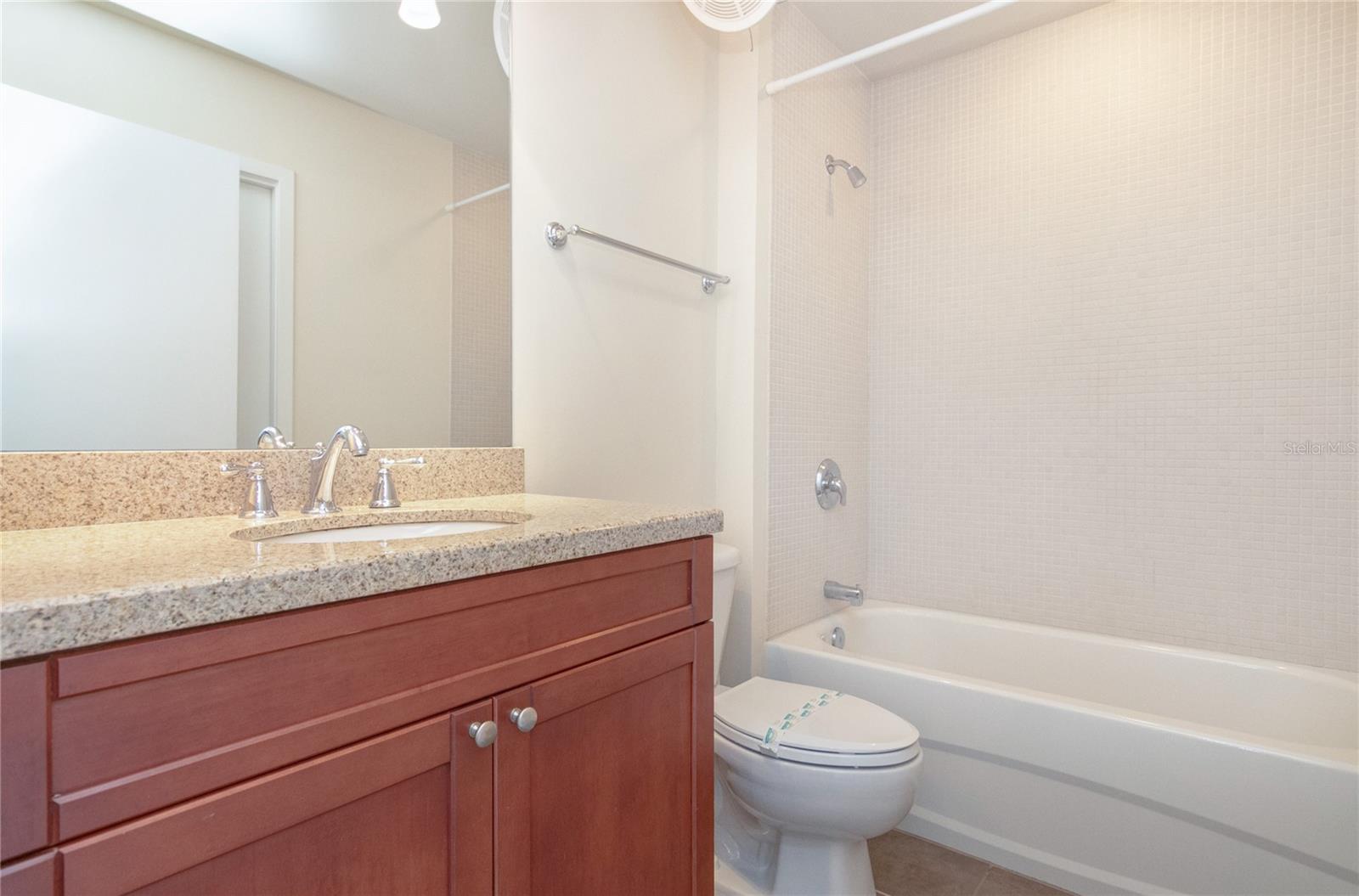 525 E Jackson St #704 Property Photo 13