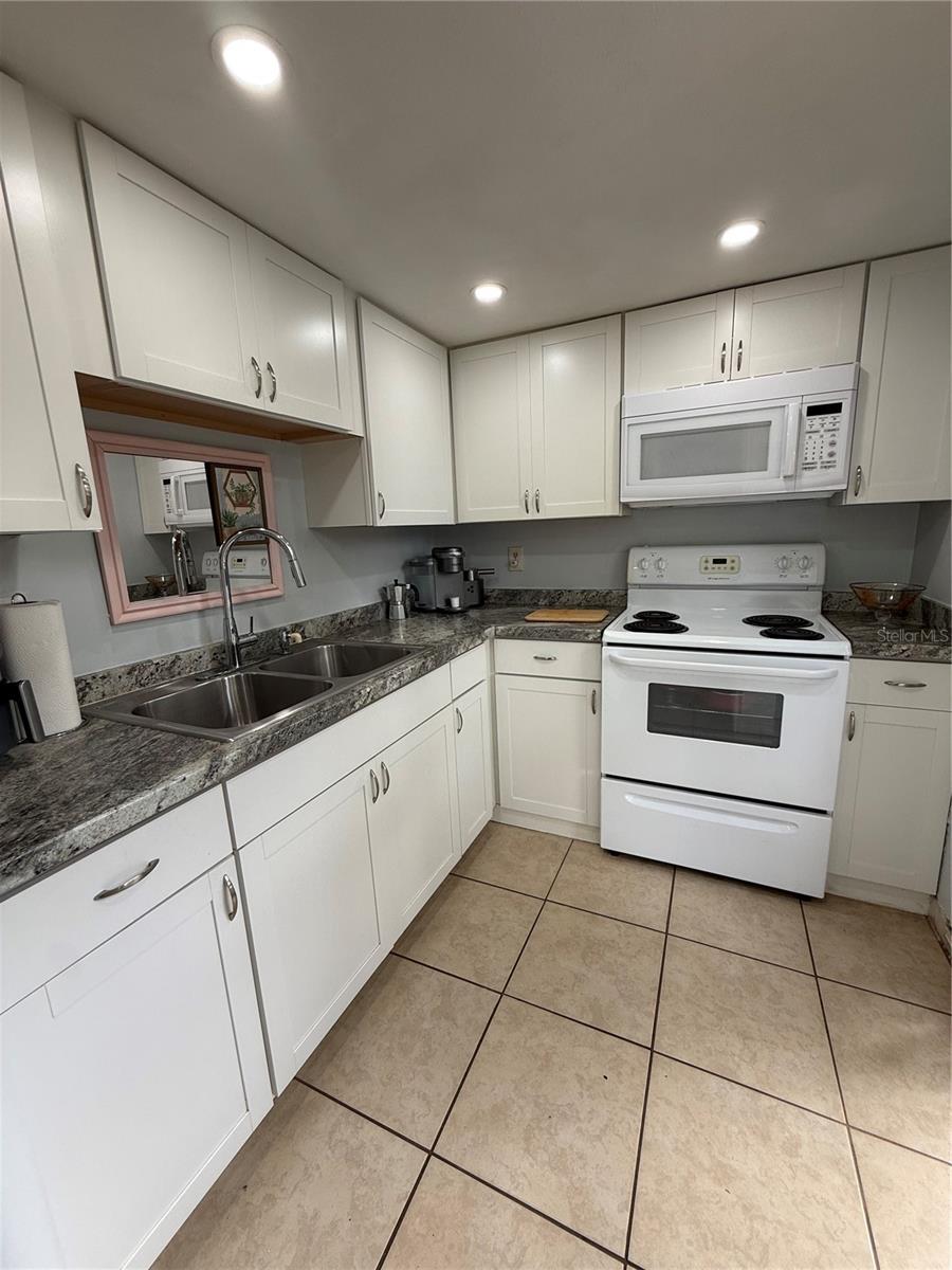 417 Sheoah Blvd #17 Property Photo 7