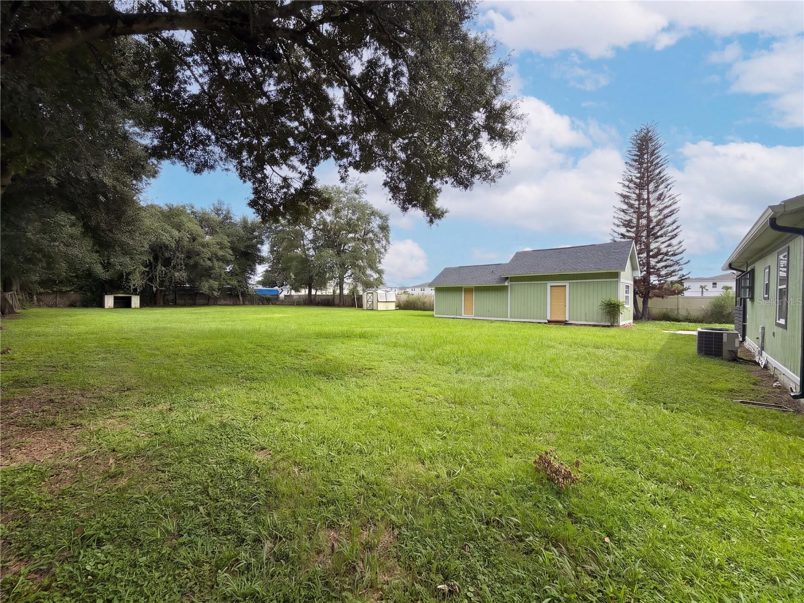 1721 Evergreen St Property Photo 36