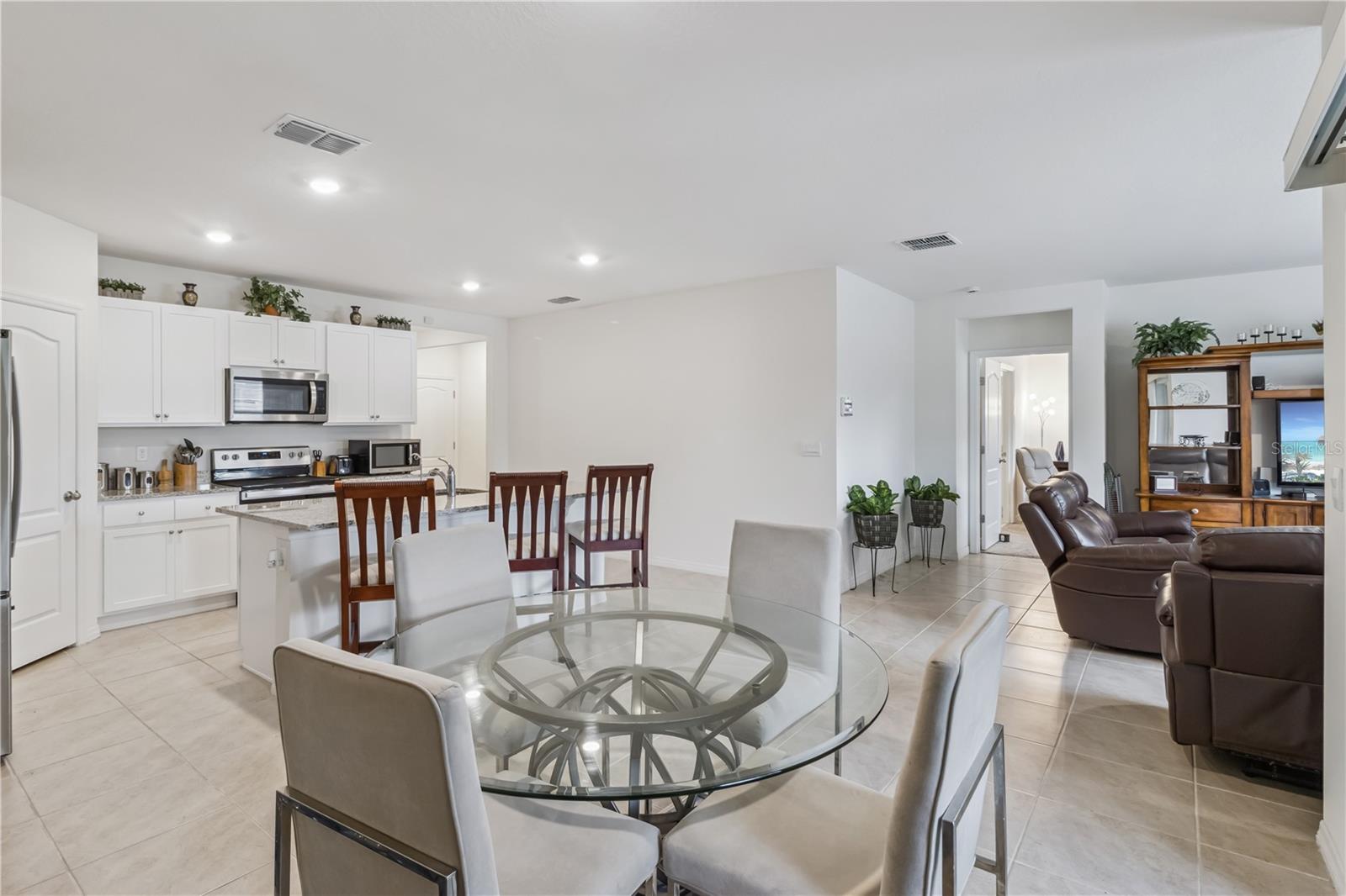 4660 Bernard Blvd Property Photo 11