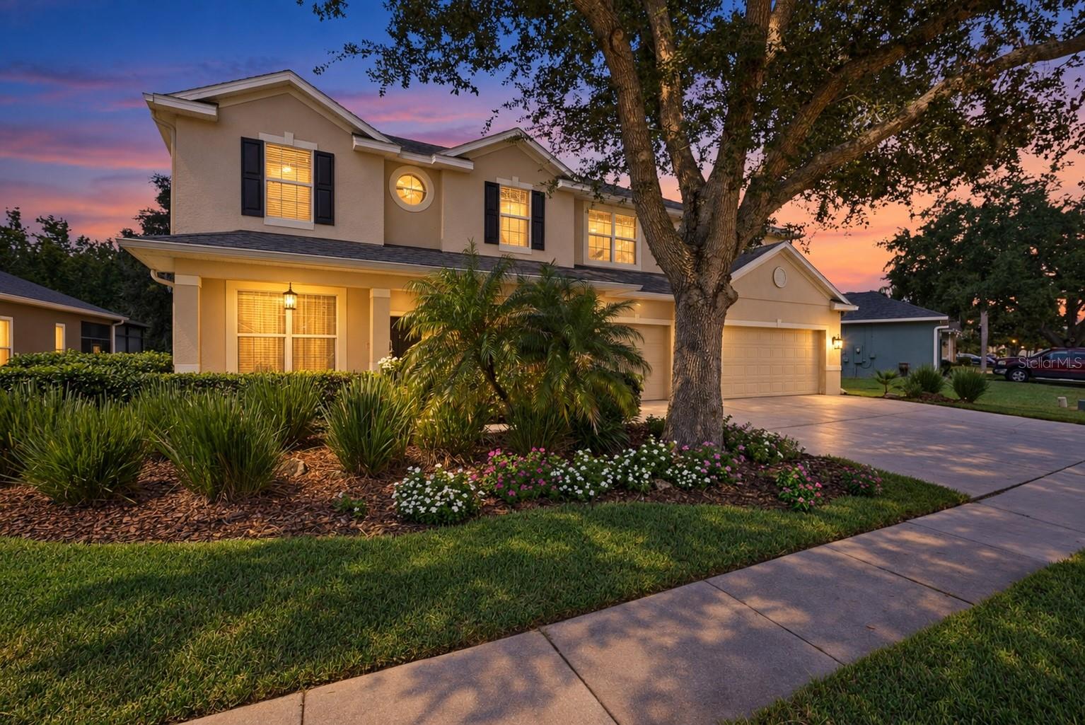 10304 Mallard Landings Way Property Photo 1