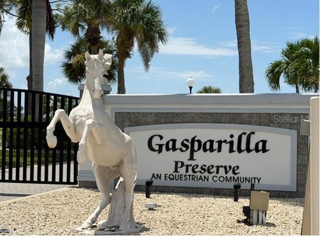 11560 Equestrian Ct Property Photo 2