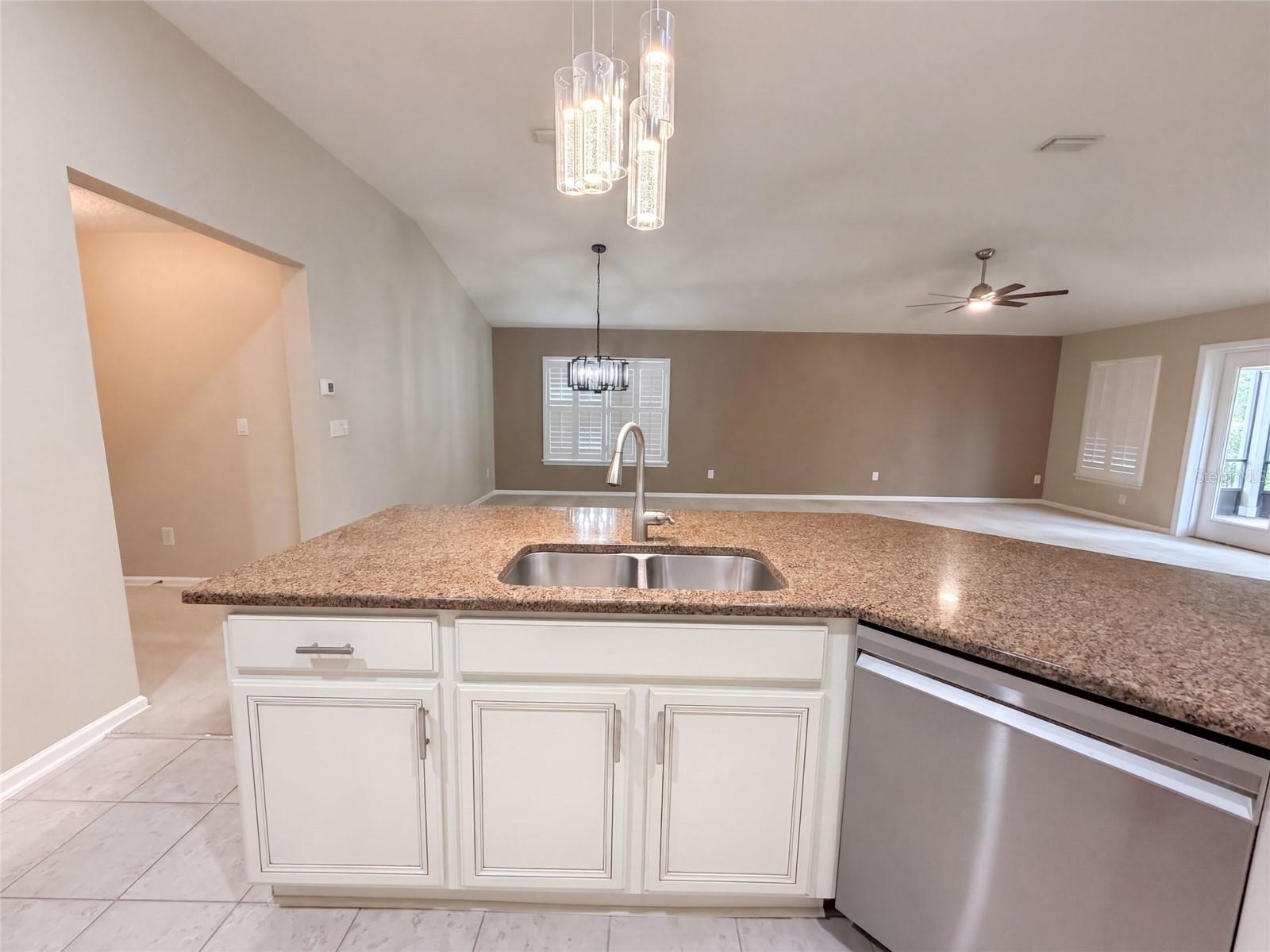 120 Prestwick Grande Dr Property Photo 8