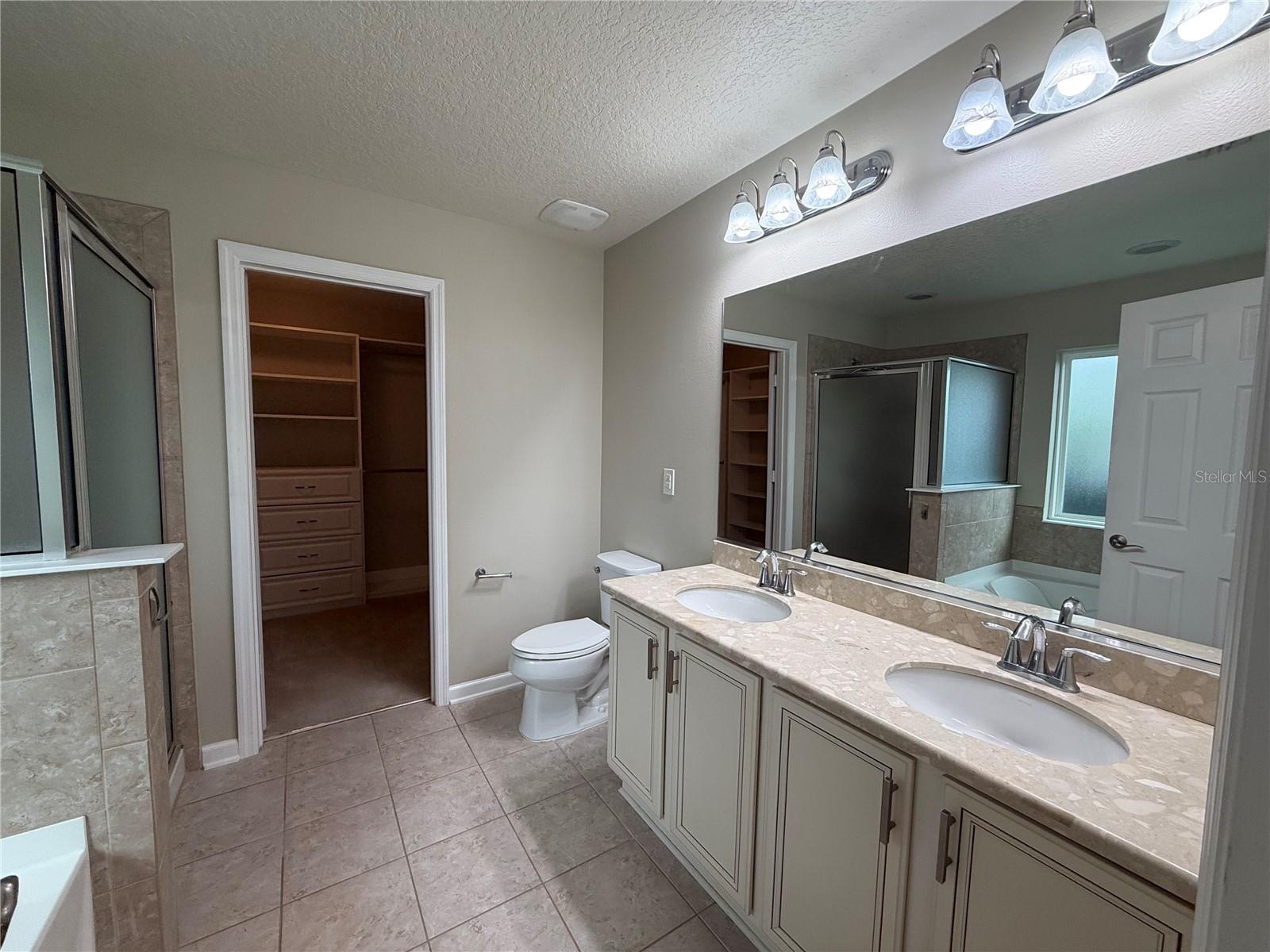 120 Prestwick Grande Dr Property Photo 28