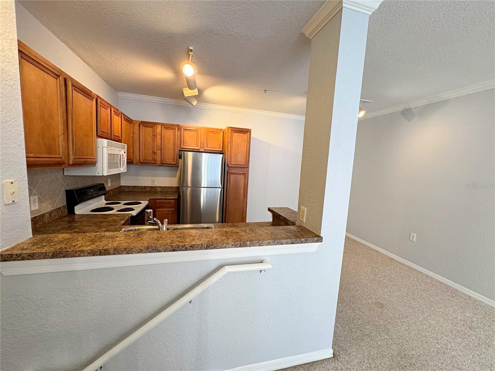 6131 Metrowest Blvd #116 Property Photo 4