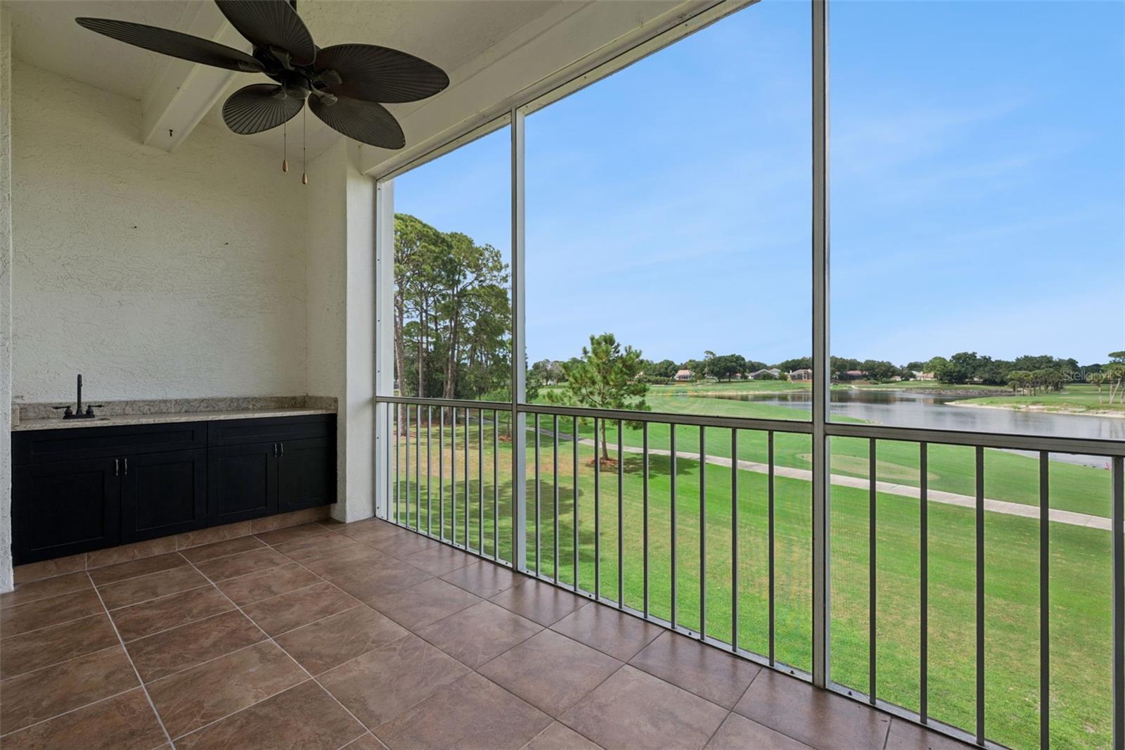 459 Hamptoncrest Cir #205 Property Photo 15