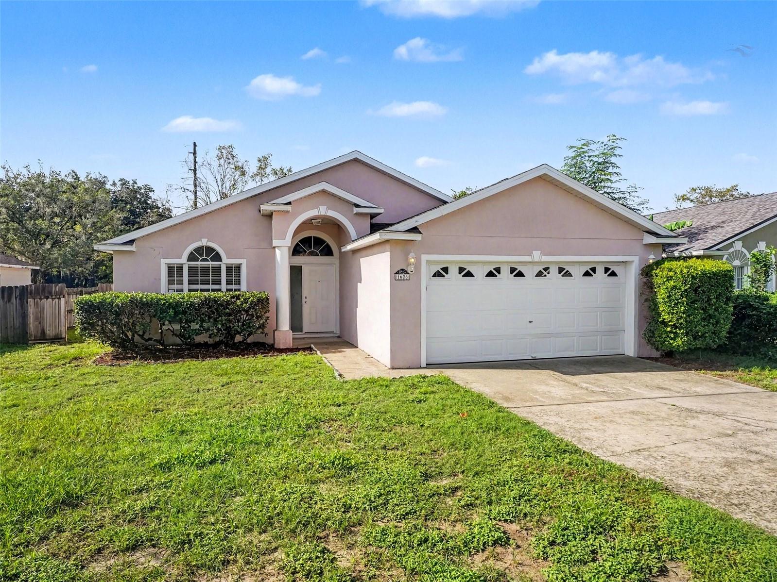 1626 Woodstone Dr Property Photo 1