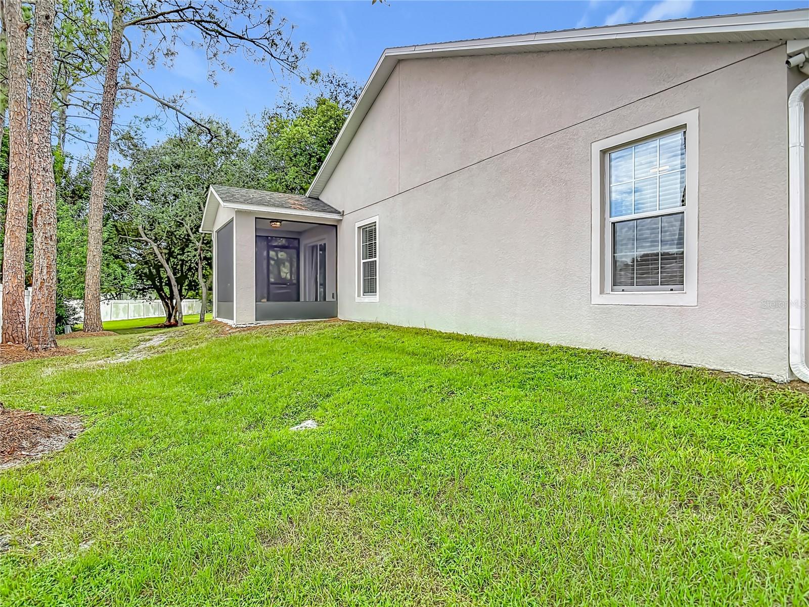 1471 Agatha Dr Property Photo 40
