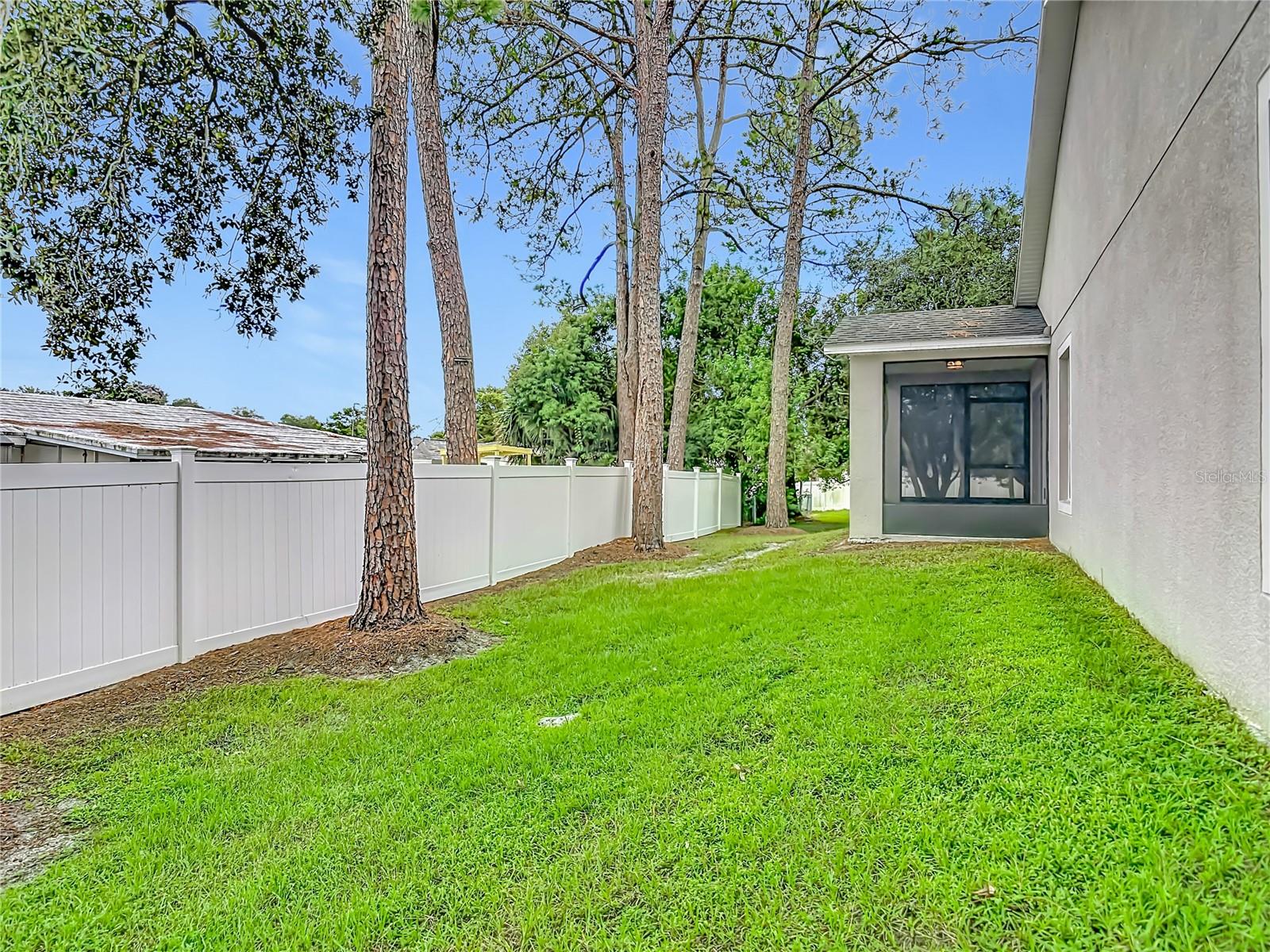 1471 Agatha Dr Property Photo 41