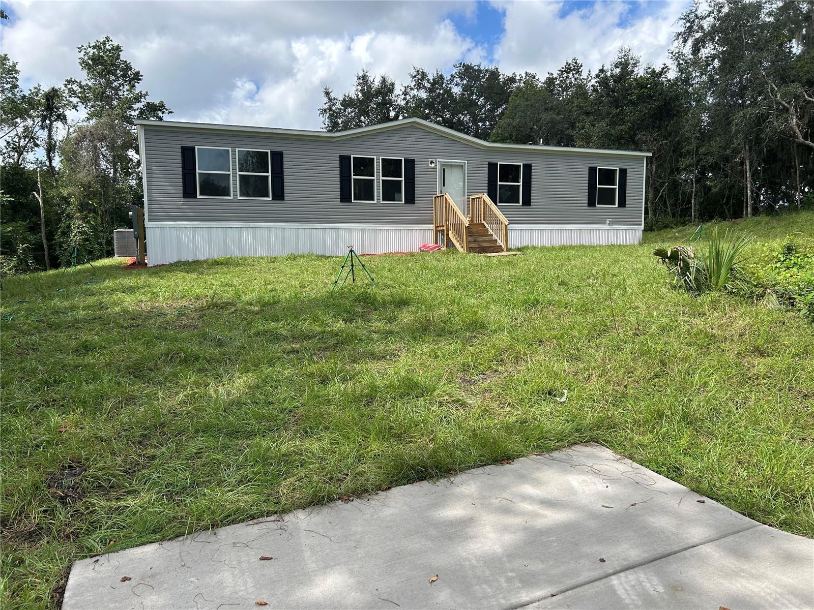 31608 Skyline Dr Property Photo 1