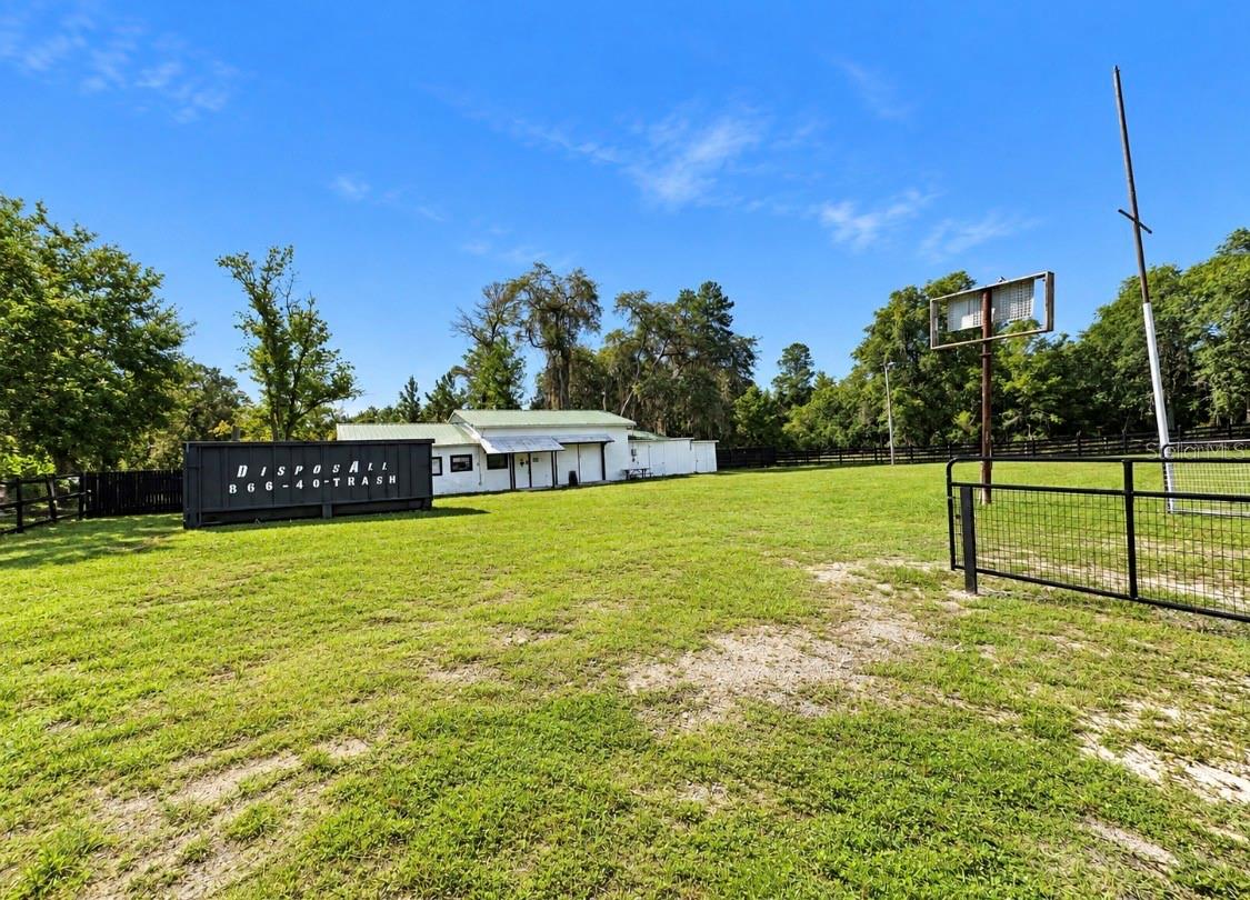 31326 State Road 44 Property Photo 5